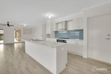 Property photo of 44 Firecrest Road Manor Lakes VIC 3024