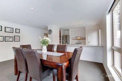 Property photo of 12 Murrumbidgee Street Manor Lakes VIC 3024