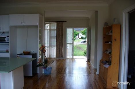 Property photo of 13 Park Crescent Oak Flats NSW 2529