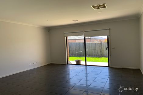 Property photo of 5 Canning Drive Mickleham VIC 3064