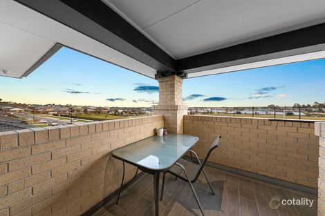 Property photo of 28 Grant Parade Officer VIC 3809