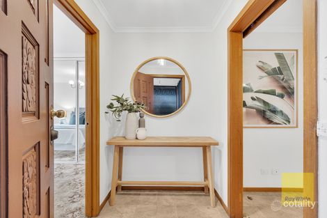 Property photo of 5 Melissa Nook Deer Park VIC 3023