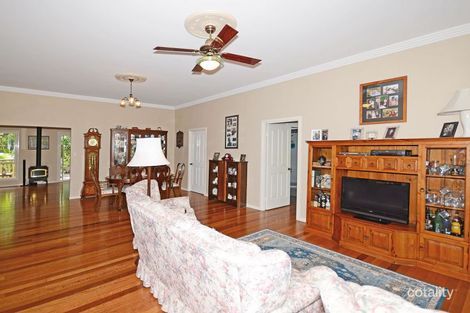 Property photo of 17 Windsor Way Urraween QLD 4655