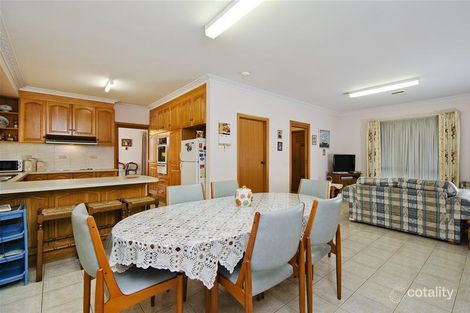 Property photo of 65 Duncans Road Werribee VIC 3030