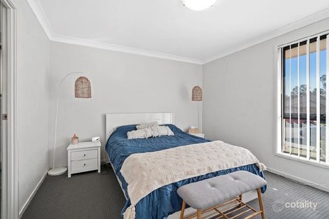 Property photo of 13 Croft Close Thornton NSW 2322