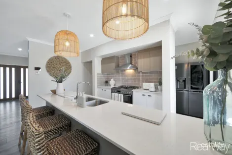 Property photo of 23 James Henderson Way Gooburrum QLD 4670