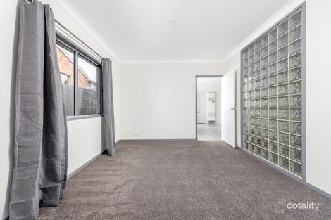 Property photo of 9 Esmond Avenue Jerrabomberra NSW 2619