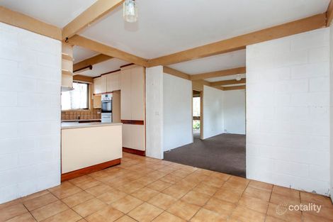 Property photo of 6 Hornbuckle Crescent Melton VIC 3337