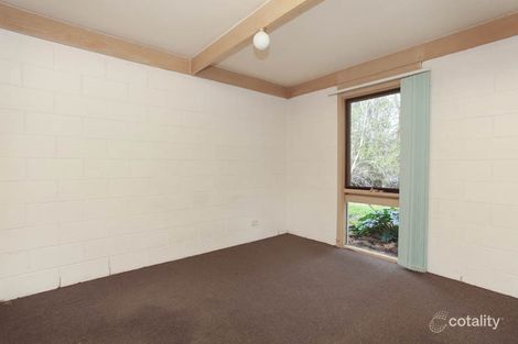 Property photo of 6 Hornbuckle Crescent Melton VIC 3337