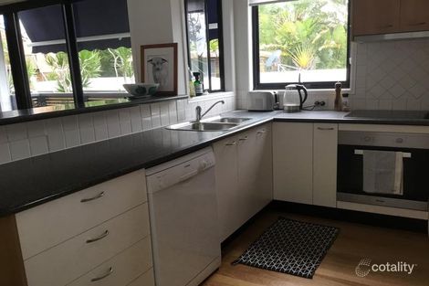 Property photo of 2/9 Hill Street Sunshine Beach QLD 4567