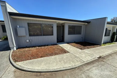 Property photo of 4/5 Northsun Place Midway Point TAS 7171