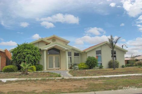 9 Palmerston Cres, Taylors Lakes, VIC 3038