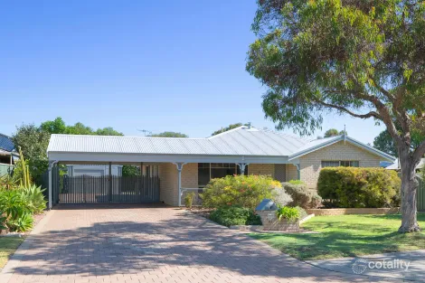 81 Clydebank Ave, West Busselton, WA 6280