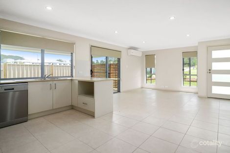Property photo of 2/24 Parkview Drive Glenvale QLD 4350