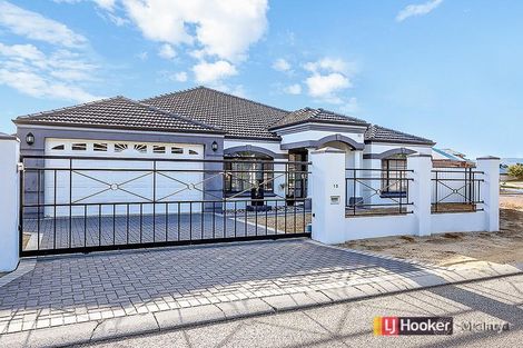Property photo of 13 Limerick Loop Wattle Grove WA 6107