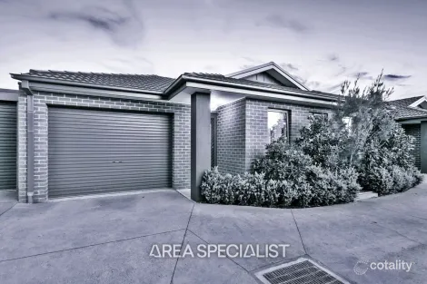 Property photo of 4/26 Warrenwood Place Langwarrin VIC 3910