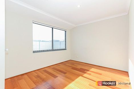 Property photo of 13 Limerick Loop Wattle Grove WA 6107