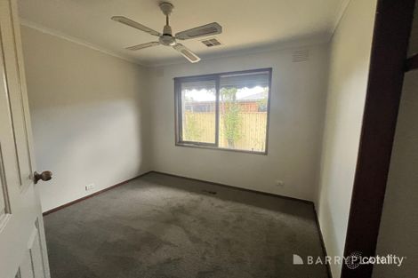 Property photo of 9 Maribyrnong Court Werribee VIC 3030