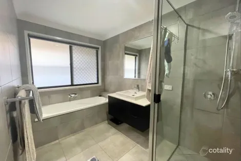 Property photo of 12 Sparrow Lane Moranbah QLD 4744