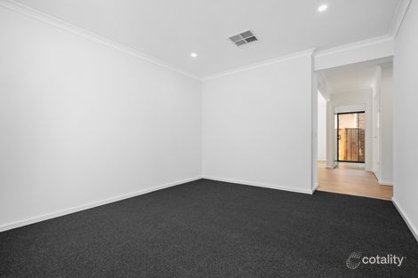 Property photo of 45 Callistemon Circuit Lara VIC 3212