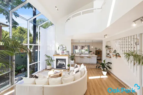 99 Devereaux St, Oak Park, VIC 3046
