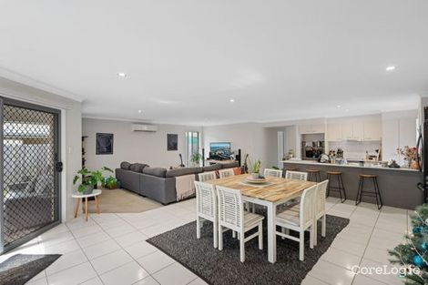Property photo of 8 Hillsborough Place Pimpama QLD 4209