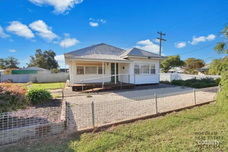 12 Arnold St, Warracknabeal, VIC 3393