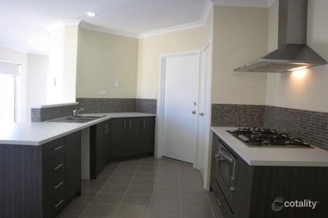 Property photo of 2 Fulham Way Ridgewood WA 6030