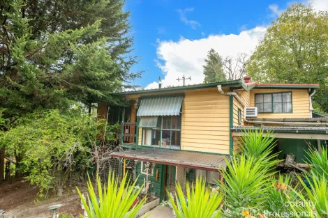 Property photo of 12 Glenvalley Crescent Seville East VIC 3139