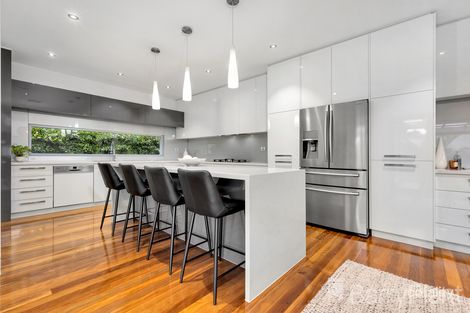 Property photo of 24 Leahy Drive Bundoora VIC 3083