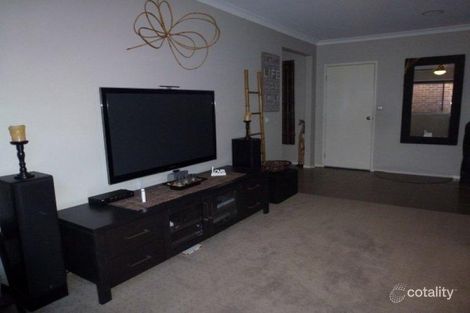 Property photo of 12 Meadow Street Craigieburn VIC 3064
