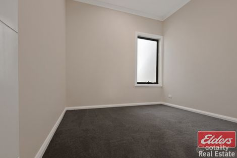 Property photo of 12 Magara Walk Tarneit VIC 3029