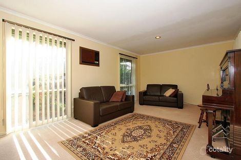 Property photo of 29 Mockridge Drive Mill Park VIC 3082