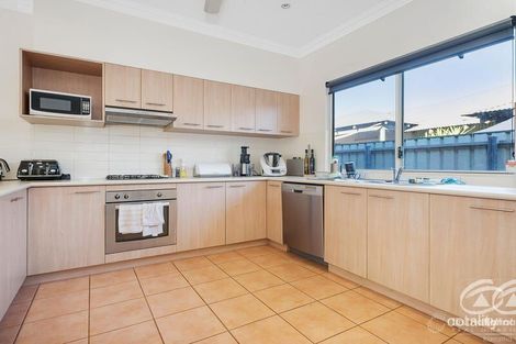 Property photo of 34 Bowerbird Drive Nickol WA 6714