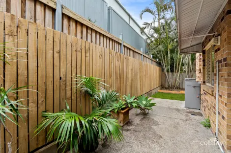 Property photo of 3/34 Edmondstone Street Newmarket QLD 4051