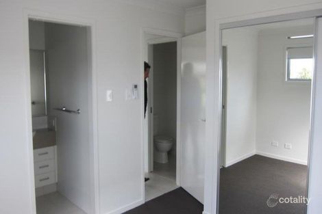 Property photo of 2/2 Rainlily Crescent Upper Coomera QLD 4209
