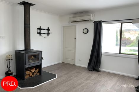 Property photo of 10 Willow Road Captains Flat NSW 2623