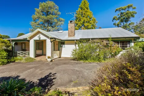 17-17a Hartley Esp, Leura, NSW 2780