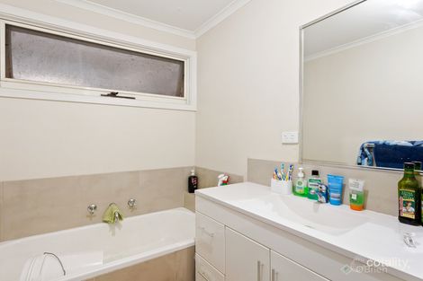 Property photo of 19 Cheviot Avenue Berwick VIC 3806