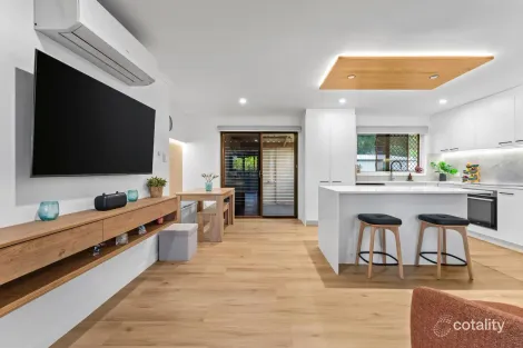 Property photo of 1 Marble Drive Carrara QLD 4211