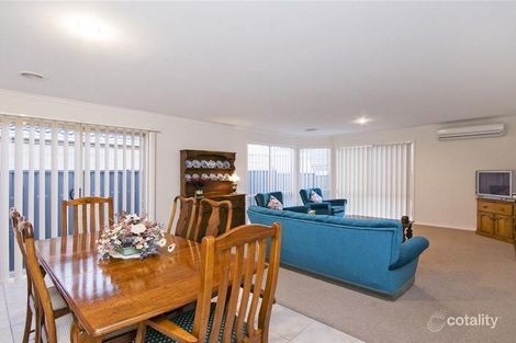 Property photo of 2 Melliodora Court Manor Lakes VIC 3024