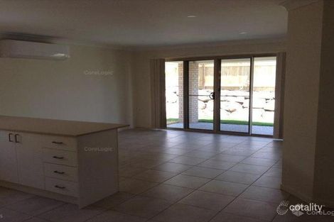 Property photo of 12 Milbrook Crescent Pimpama QLD 4209