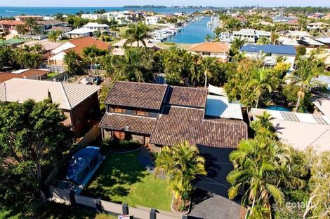 13 Agnes St, Birkdale, QLD 4159