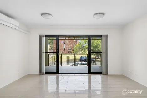 Property photo of 8/86 Brighton Road Sandgate QLD 4017
