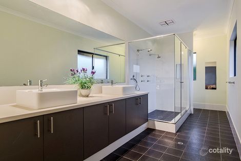 Property photo of 18 Ferndown Corner Wellard WA 6170