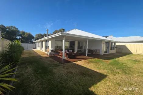 Property photo of 20 Ballyneal Loop Dunsborough WA 6281