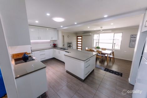 Property photo of 21 Miles Street Kepnock QLD 4670