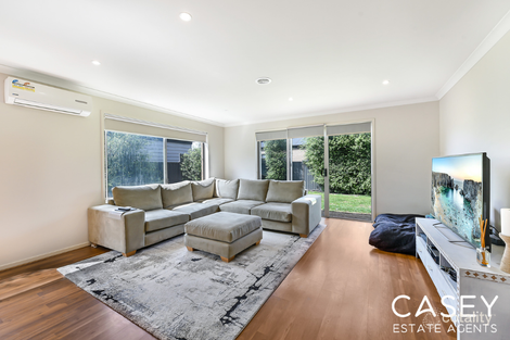 Property photo of 12 Burchill Avenue Cranbourne East VIC 3977