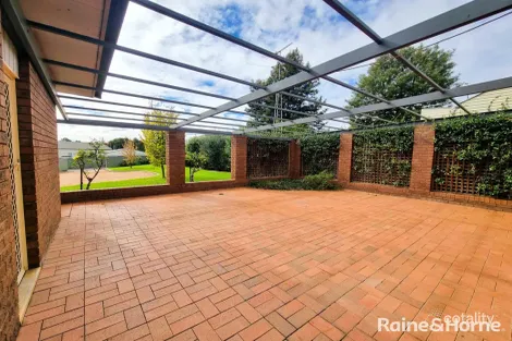 Property photo of 6 Middle Street Grenfell NSW 2810