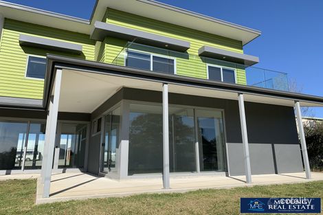 4/4 Swan St, Swan Reach, VIC 3903